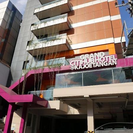 Grand Citihub Hotel @Kajoetangan Malang Exteriér fotografie